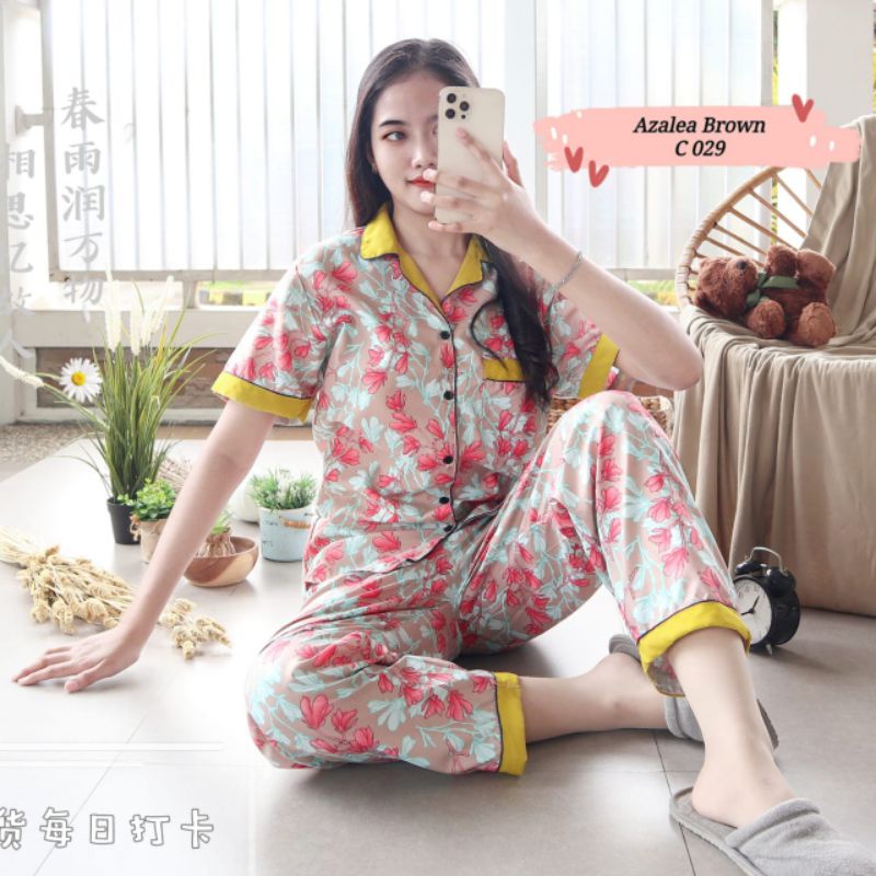 Baju Tidur Piyama Wanita Dewasa Piyama Baju Santai Motif Bunga-Azalea brown kuning