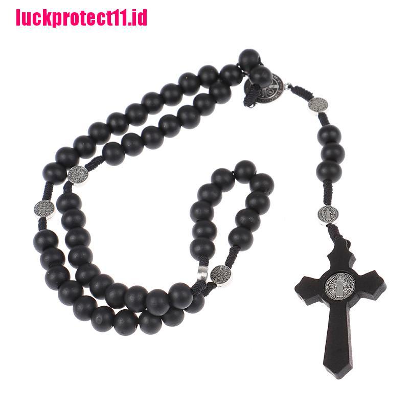 Kalung Rosario Bahan Kayu Warna Hitam Dengan Liontin Salib Yesus