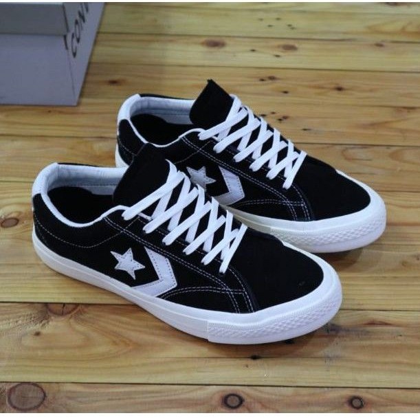 SEPATU PRIA CONVERSE CONS STAR PLAYER ONE STAR SUEDE SNEAEKERS import