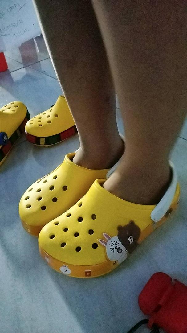 yellow crocs cheap