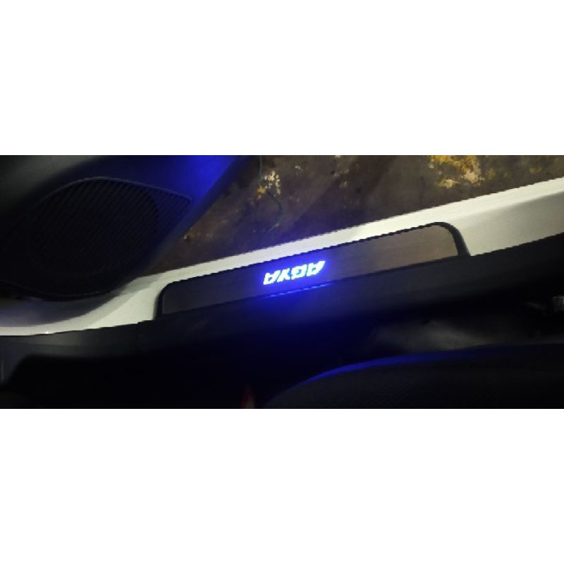 sill plate  silplate pijakan injakan samping pintu toyota agya / wigo lampu led biru