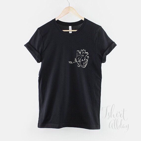 Tshitrallday Kaos Premium Unisex Pria &amp; Wanita bisa Oversize 100% Cotton Combed GRAPHIC HEART YOU