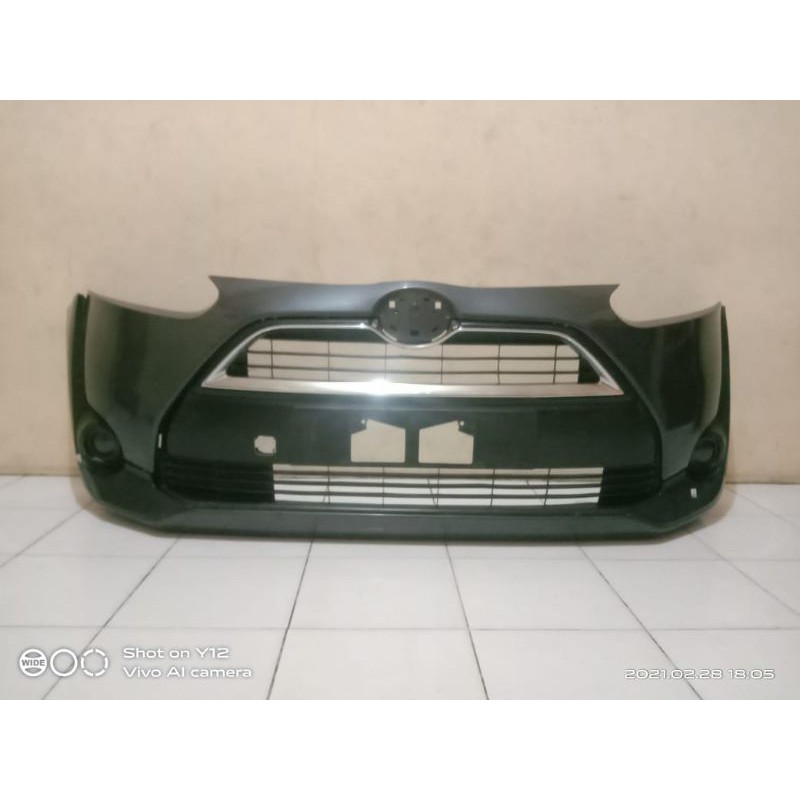bumper depan Toyota sienta