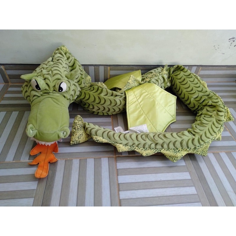 boneka naga