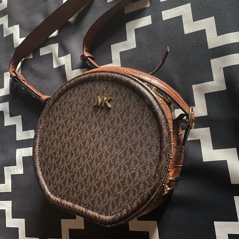 MK Delaney Canteen Crossbody (preloved) MULUS