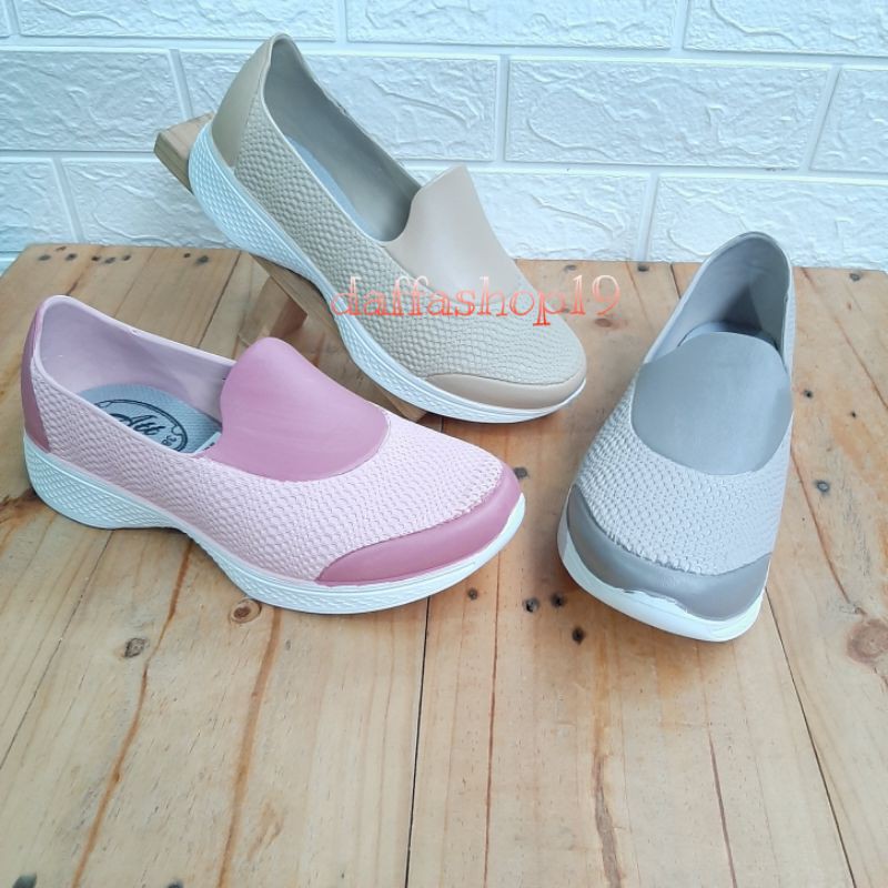 Sepatu Karet Wanita ATT NSL 472/Sepatu Karet Santai Wanita Slip On uk 37-40