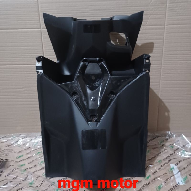 COVER INNER LOWER DEK KUNCI KONTAK DASBOR VARIO 150 ESP NEW 2018 - 2021