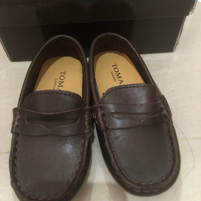 Preloved sepatu anak TOMAZ bahan leather asli bagus bgt warna cokelat