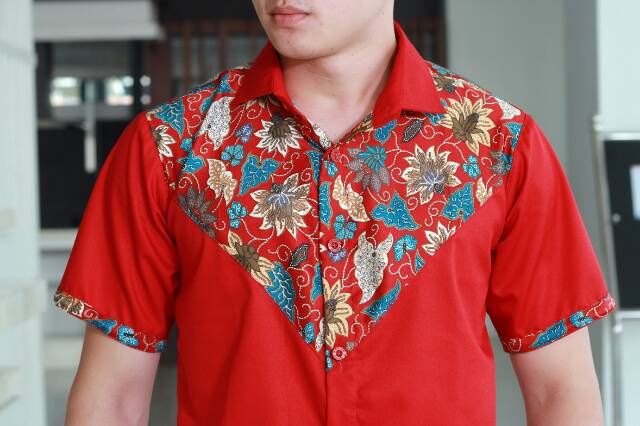 Loyal Kemeja Hem Batik Merah Modern Pria M L XL XXL