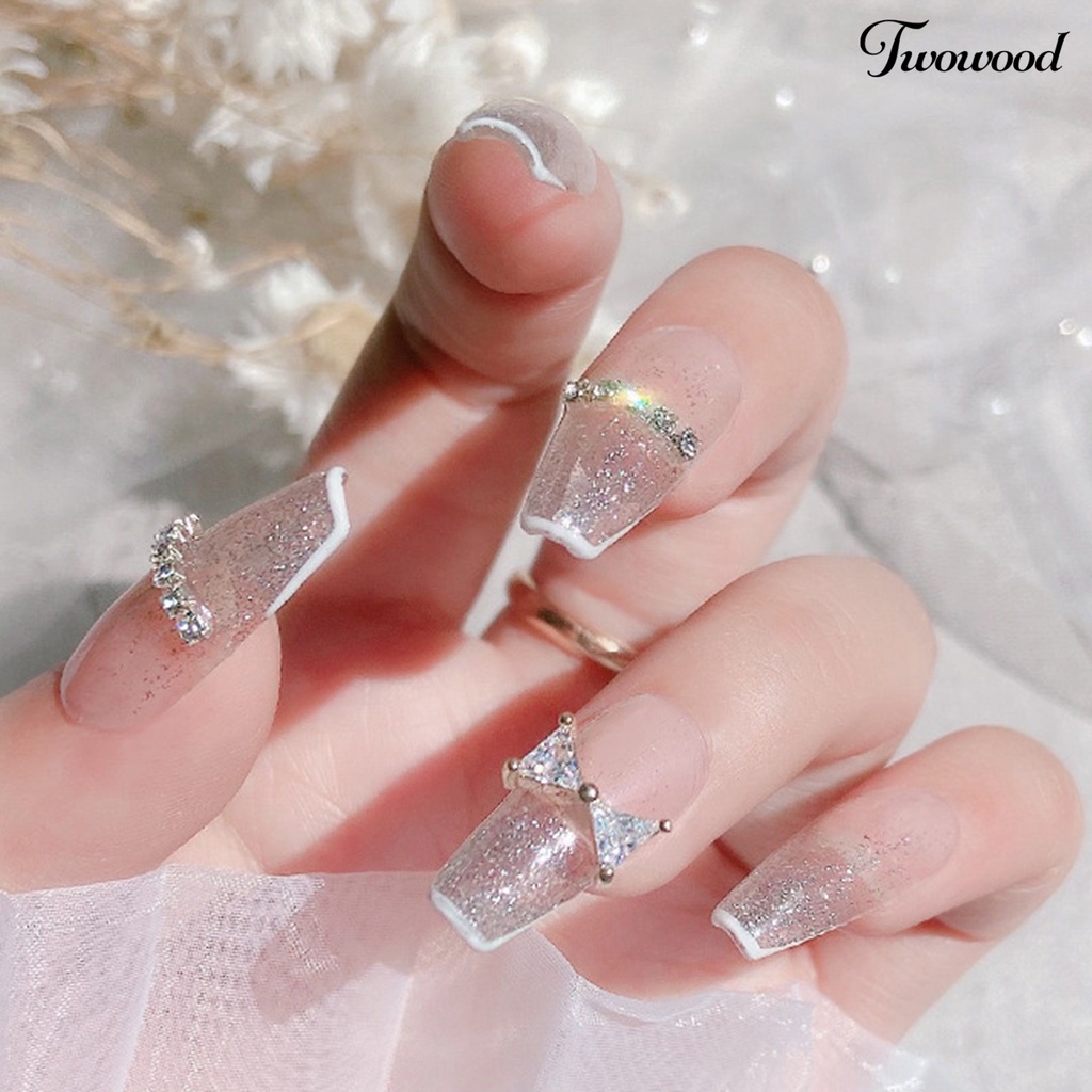 Ornamen Kuku 3D Bentuk Pita Bahan Cubic Zirconia Tahan Korosi Untuk Dekorasi Nail Art Wanita