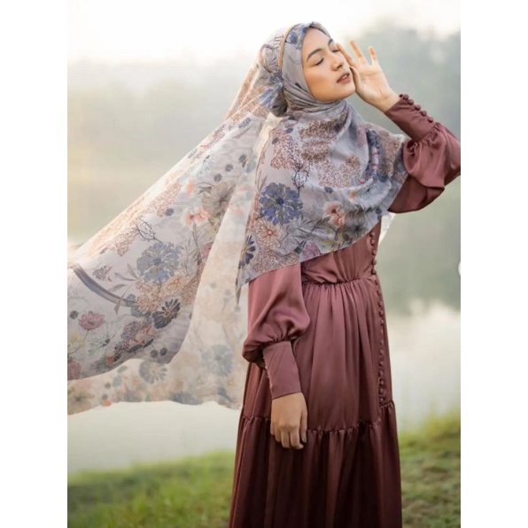 Sandhya Scarf Misty Grey Heaven Lights