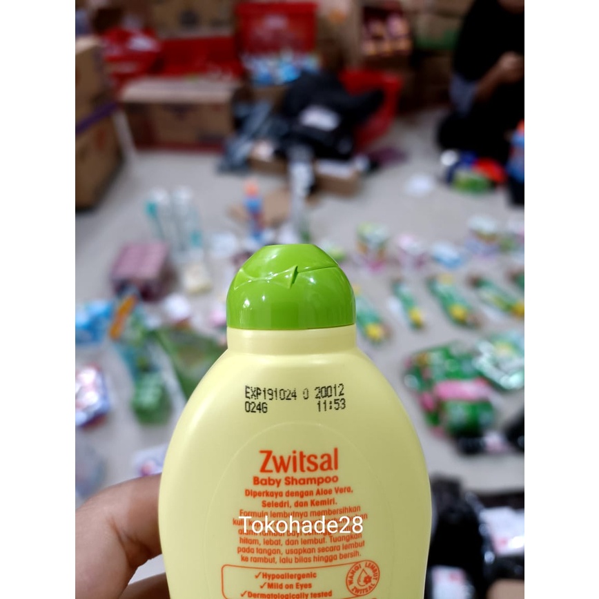 Zwitsal Sampo natural Aloe Vera 100 ml Shampoo Zwitsal 100ml Aloe Vera Kemiri Seledri