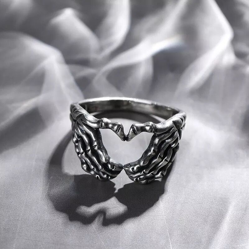 Cincin Bentuk Tulang Tangan Bahan Metal Warna Silver Gaya Korea Untuk Unisex