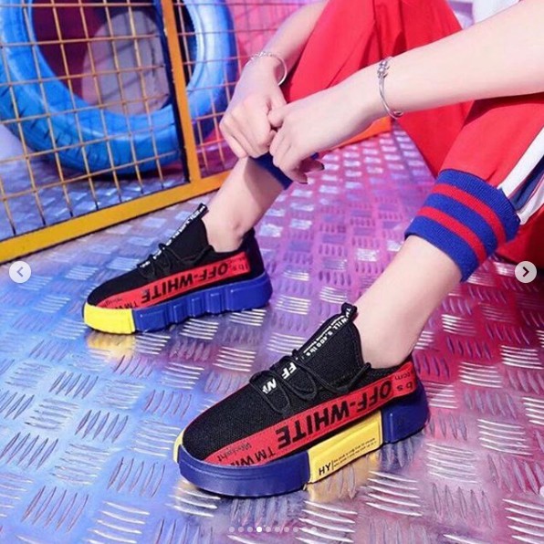 Sepatu Sneakers 8828