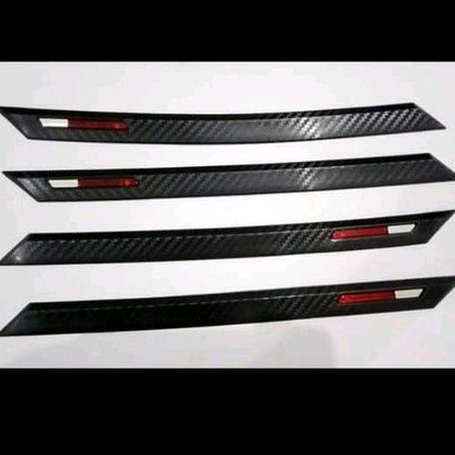 Pelindung bumper body bodi mobil bumper guard semua mobil motif carbon hitam putih UNIVERSAL