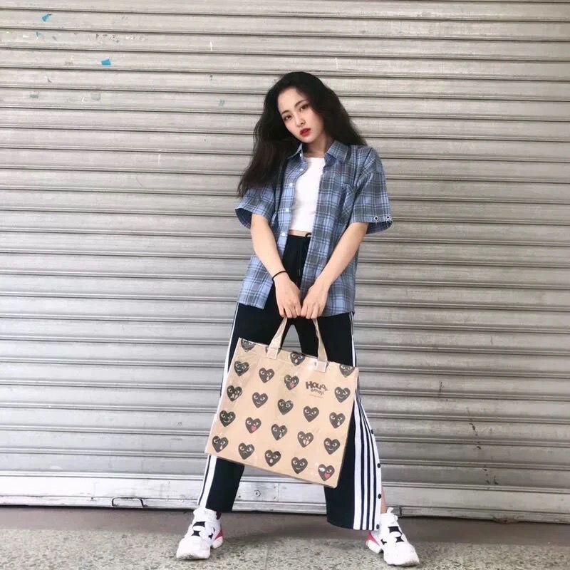 Sera trendy all-match one-shoulder heart handbag PVC transparan tas belanja kertas kraft berkapasitas besar siswa tote bag