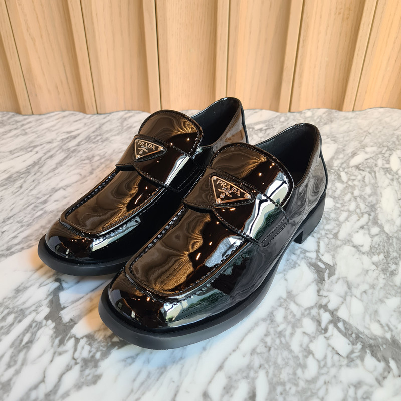 P**** Pantoufel Loafer Black patent Leather Wanita VVIP Quality Import Branded