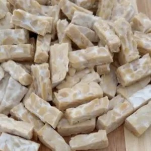 

tempe potong orek 1papan 1per pack