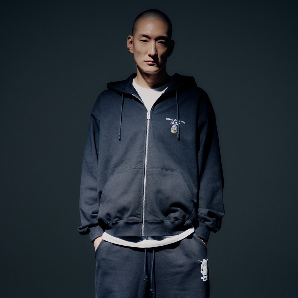 ADLV Mobile Suit Gundam Basic Logo Hoodie Zip Up Black - Hoodie Oversized Fit Unisex Acme De La Vie