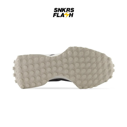 NEW BALANCE 327 Black Sepatu Sneakers Wanita - U327FE - Size 37