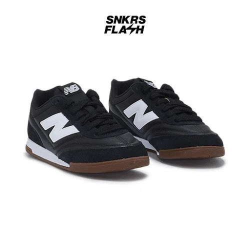 NEW BALANCE Urc42 Black White Gum Sepatu Sneakers Unisex  - URC42LB - Size 40.5