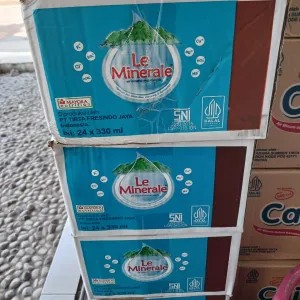 Le Mineral 330ml 1 dus