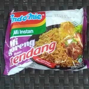 Mie Indomie goreng Rendang