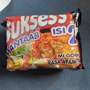 mie sukses rasa ayam geprek