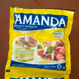 MARGARIN AMANDA