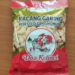 dua kelinci kacang garing 180gr 75g