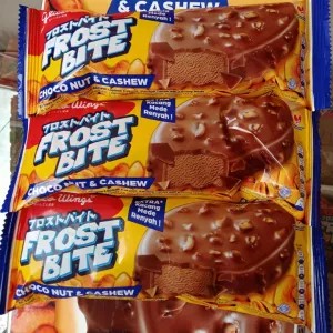 frost bite choco nut dan cashew