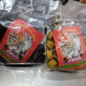 Kemenyan datuk sembahyang cap harimau isi hitam [ toko dupa hiocek bahagia ]