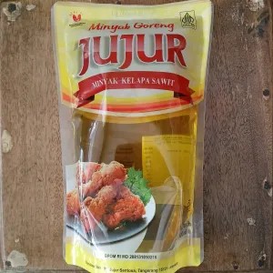 Minyak Goreng Jujur 900ml