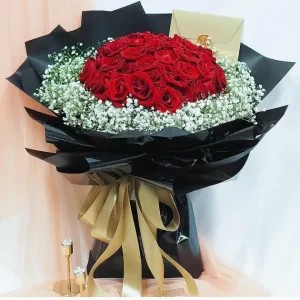 bunga baket. full mawar merah fresh dan kombinasi bunga bebybreat 800g