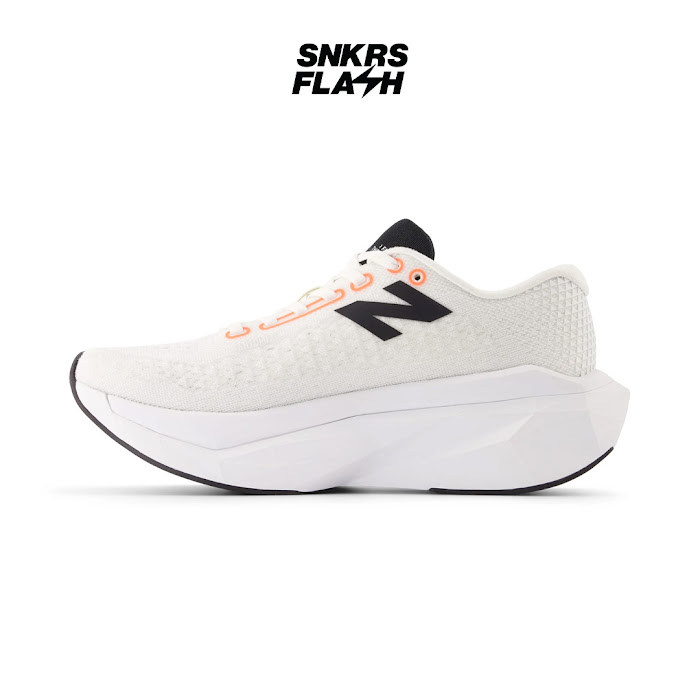 NEW BALANCE Sc Trainer White Sepatu Lari Wanita - WRCXCS4 - Size 40