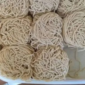 mie ayam mentah