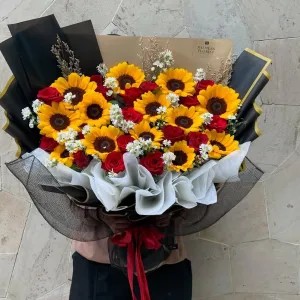19.buket bunga matahari 10 tangkai dan mawar merah 10 bunga artificial
