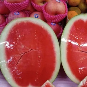 semangka merah 1/2 2.5kg