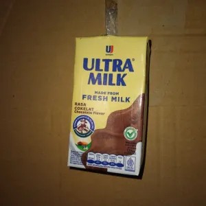 Susu Uht Ultramilk kecil 110ml rasa coklat