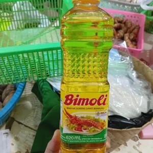 Minyak Bimoli 620ml