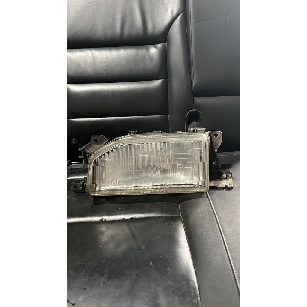 Headlamp lampu depan mazda 323 1988 1989 original