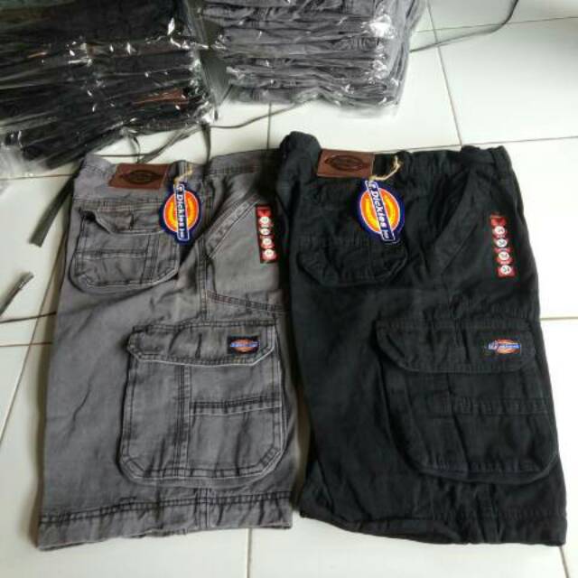 Celana cargo pendek dickies