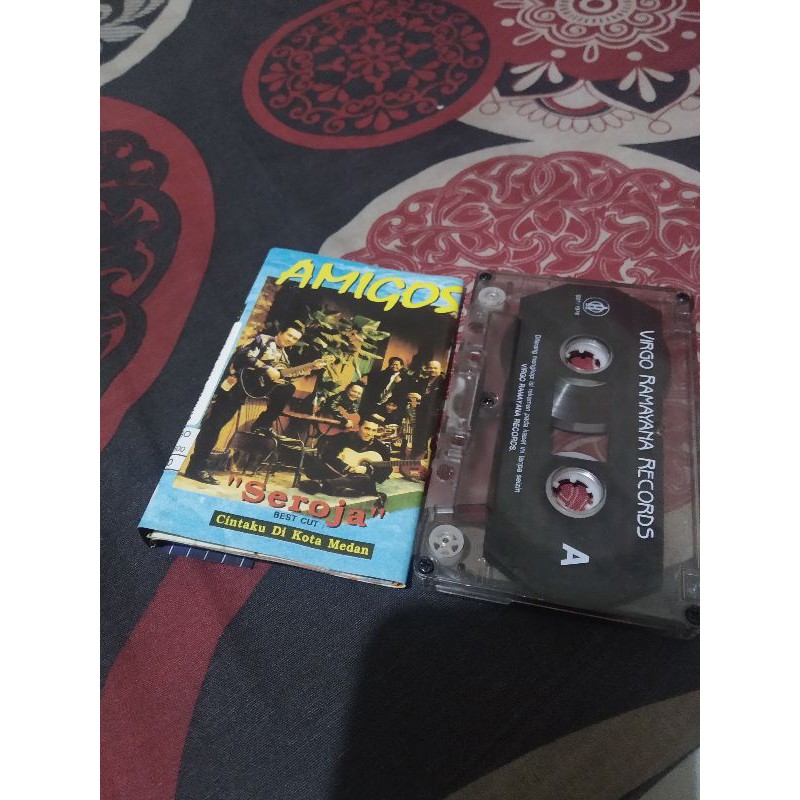 kaset pita amigos / seroja