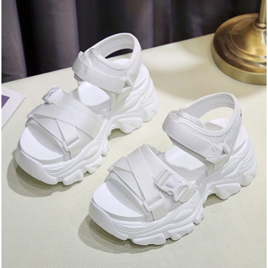 DCAL SANDAL TALI WANITA  AP06