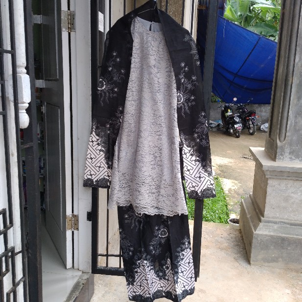 Lumbung.batik # Couple Pager Bunga Bruklat