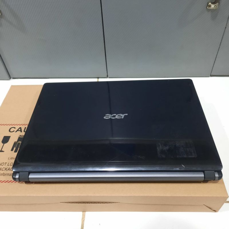 Laptop Acer Aspire 4755 Cor i5 Ram 6GB HDD 640GB HDD Vga Nvdia Geforce GT 540M 2GB windows 10