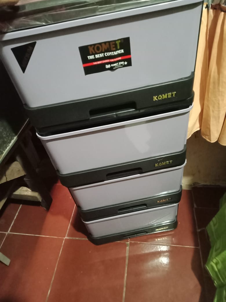 Laci Pakaian / Serbaguna M-4 Komet Star