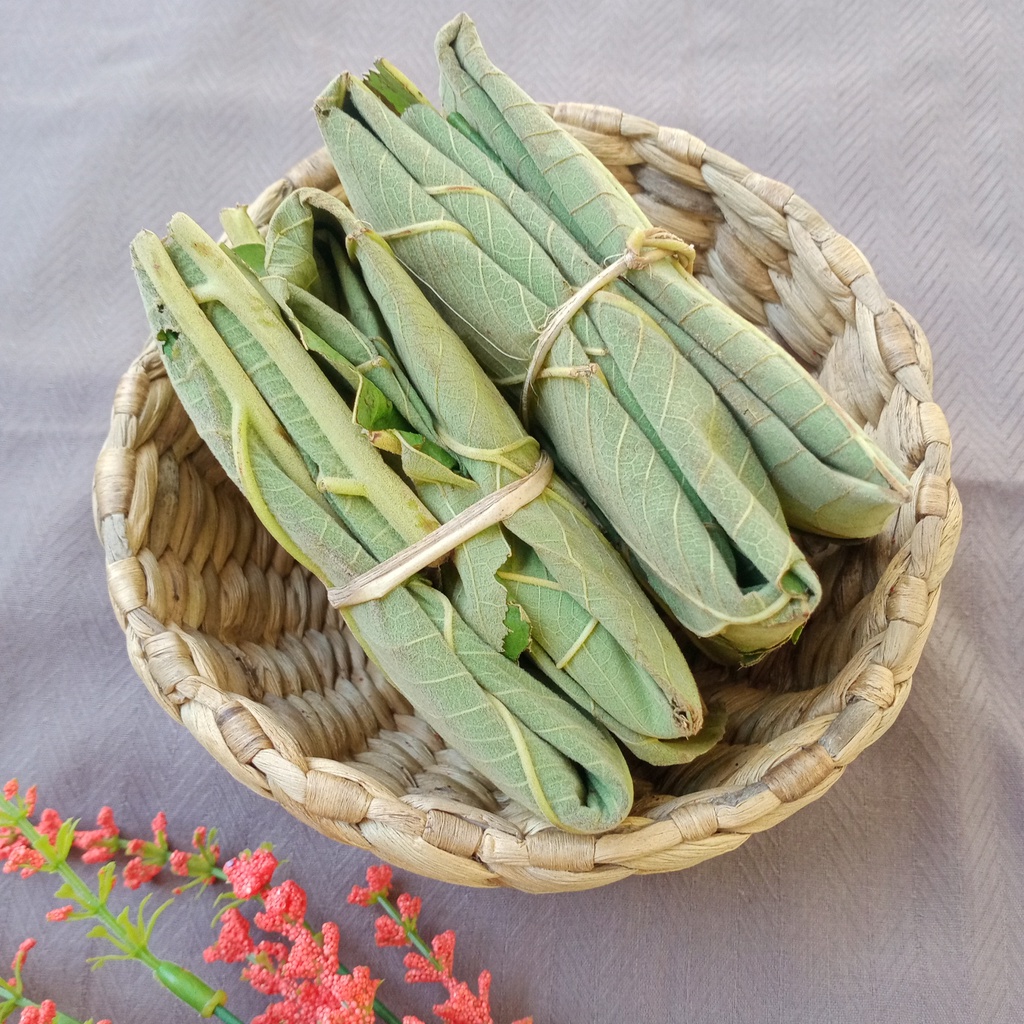 

[Saosang Snack] Tempe Kedelai Bungkus Daun Jati