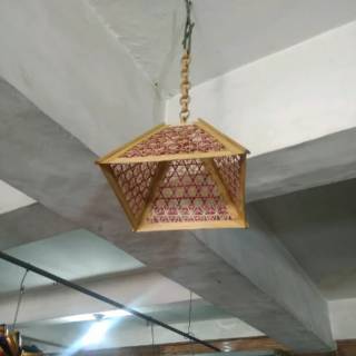 hiasan lampu gantung cap bambu gantung unik anyaman bambu hiasan lampu gantung cap bambu gantung unik anyaman bambu