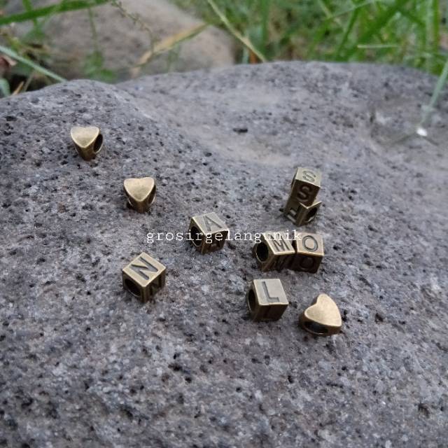 TAMBAHAN LOVE DAN HURUF CUBE BRONZE [UNTUK GELANG ATAU KALUNG]